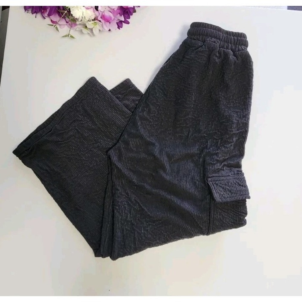 Western Blue Women's   Black  Wide Leg Joggers. Size 8